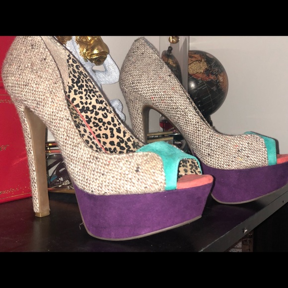 Jessica Simpson High Heels - Picture 1 of 3